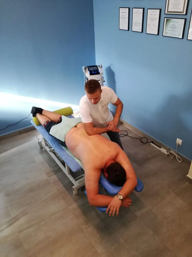 Ból kręgosłupa - dlaczego terapia tkanek miękkich?